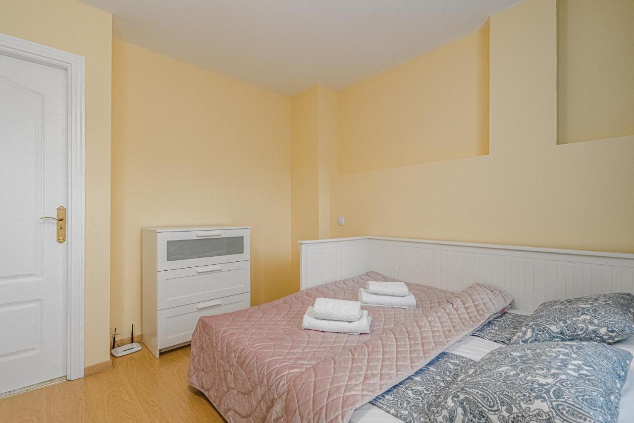 Red Large Family Apartment, Three Floors, 10 Guests Costa Adeje  Bagian luar foto