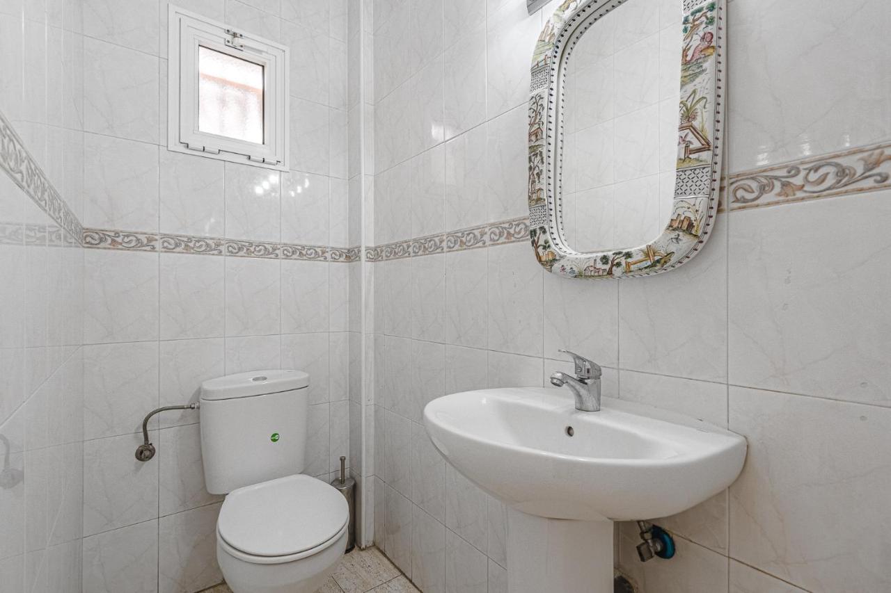 Red Large Family Apartment, Three Floors, 10 Guests Costa Adeje  Bagian luar foto