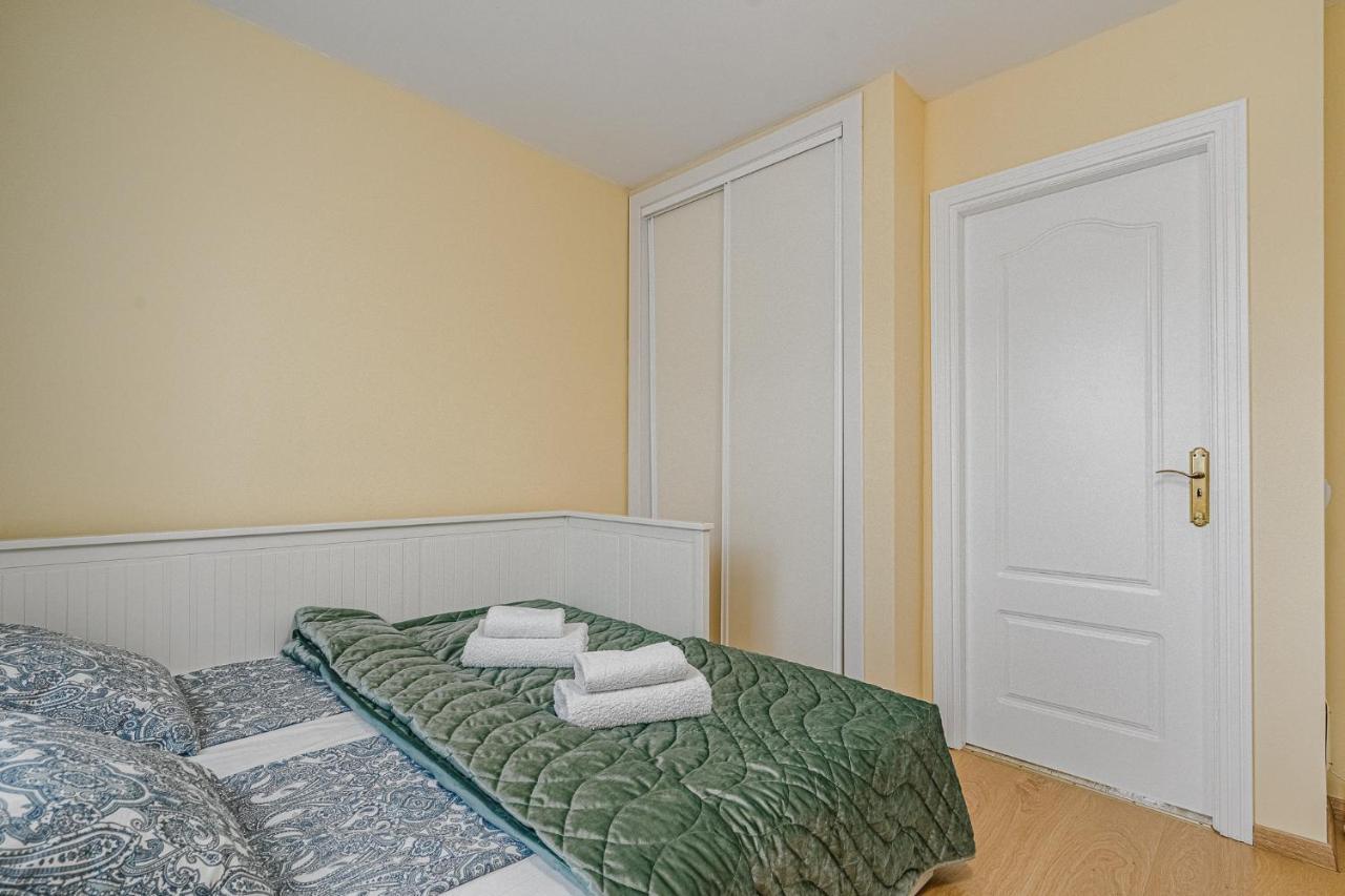 Red Large Family Apartment, Three Floors, 10 Guests Costa Adeje  Bagian luar foto