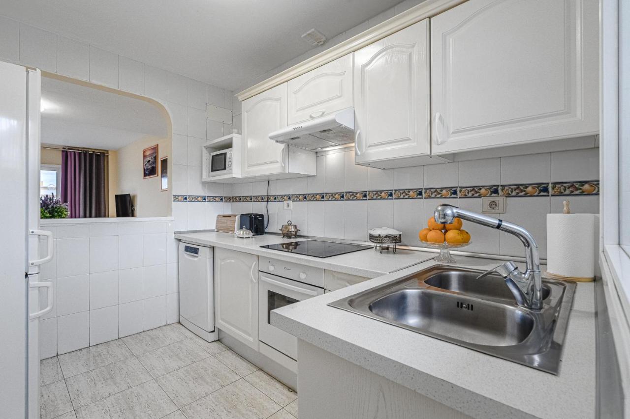 Red Large Family Apartment, Three Floors, 10 Guests Costa Adeje  Bagian luar foto