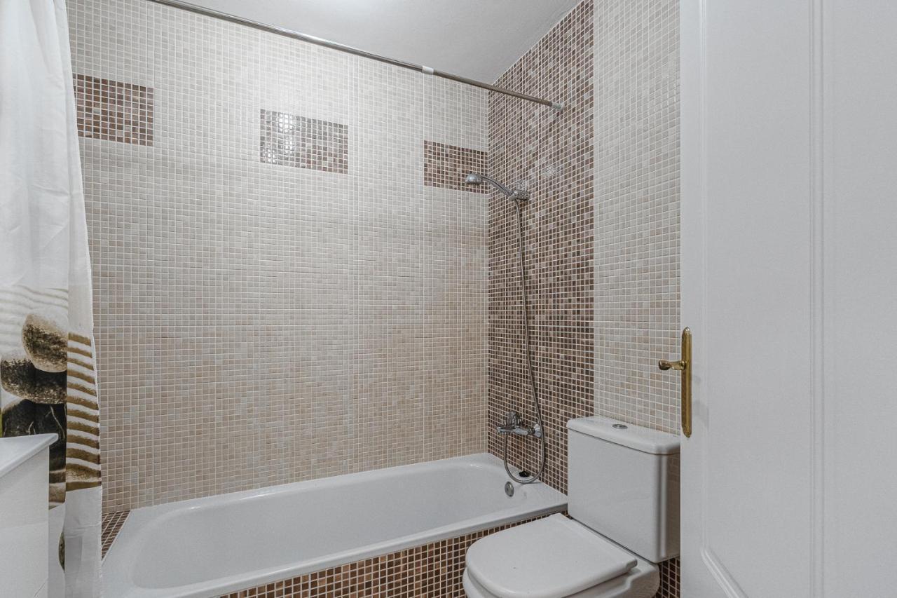 Red Large Family Apartment, Three Floors, 10 Guests Costa Adeje  Bagian luar foto